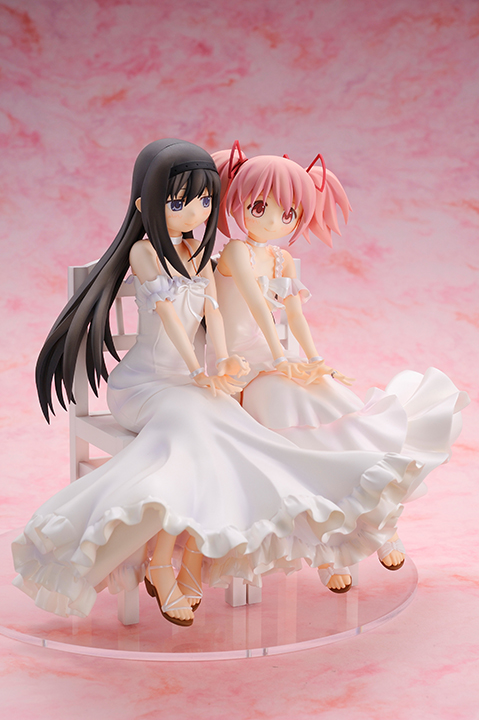 劇場版 魔法少女まどか☆マギカ 暁美ほむら＆鹿目まどか 1/7 完成品